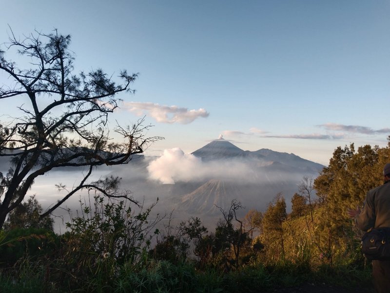 Night trip for Bromo sunrise & Ijen tours - Banyuwangi 3D Night trip from Malang or Surabaya for Bromo sunrise tours, Ijen tours with blue fire Ijen tour to B East Java tour package with cheap price for night trip either from Malang or Surabaya for Bromo sunrise tours, Ijen tours with blue fire Ijen tour to Banyuwangi Ijen to Bromo Tour