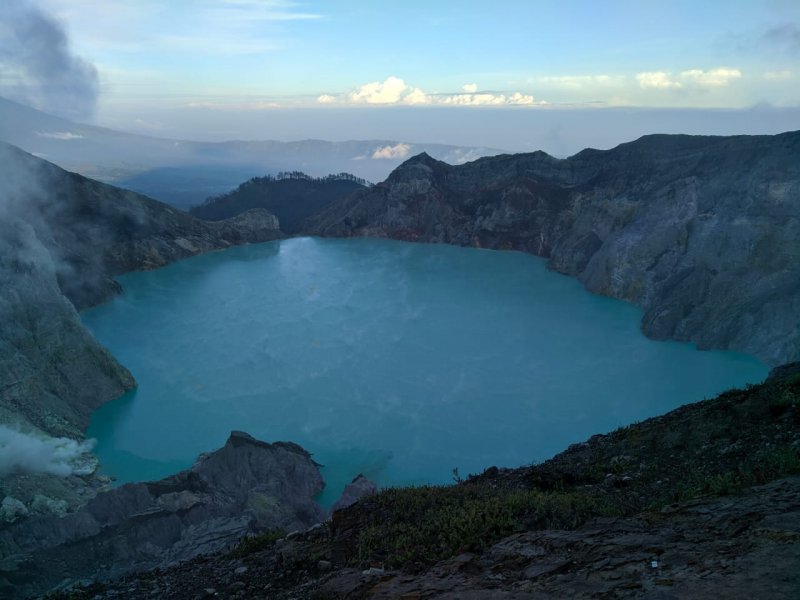 Probolinggo to Bromo and Ijen blue fire tours to Bali 2D East Java overland trip from Probolinggo to Bromo sunrise and Ijen blue fire tours, then to Bali 2D Overland trip in East Java for 2 days from Probolinggo at midnight time for the sunrise tours, Bromo hiking tours and Ijen blue fire tours and then to Bali  Ijen to Bromo Tour